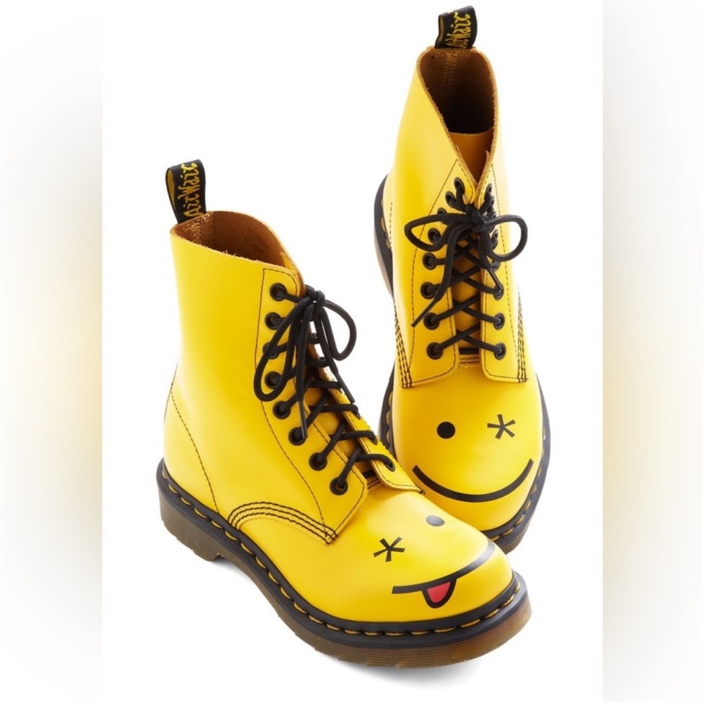 Dr. Doc Martens Women's Hincky Yellow Smiley Face Eye Platform Boot 1460 shoes 6 - Picture 3 of 11